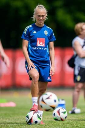 250528 Hanna Bennison of the Swedish women™s national football team during a training session on May 28, 2025 in Fidenza. Photo: Ludvig Thunman BILDBYRAN kod LT LT0703 fotboll football soccer fotball träning practice training sverige sweden dam bbeng Copyright: LUDVIGxTHUNMAN BB250528LT048