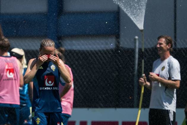 250630 Matilda Vinberg of the Swedish women s national football team during a training session ahead of the UEFA Women s Euro 2025 Championship on June 30, 2025 in Cham. Photo: Mathias Bergeld BILDBYRAN kod MB MB1159 fotboll football soccer fotball fotbolls-em europamästerskap em uefa womens euro uefa womens european football championship womens euro 2024 dam kvinner women träning practice training sverige sweden -2 bbeng Copyright: MATHIASxBERGELD BB250630MB024