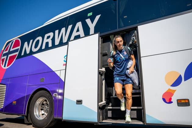 250630 Vilde Boe Risa of the Norwegian women s national football team arrives at a training session ahead of the UEFA Women s Euro 2025 on June 30, 2025 in Neuchatel. Photo: Vegard Grott BILDBYRAN kod VG VG0775 bbeng fotboll football soccer fotball fotbolls-em fotball em europamästerskap em uefa womens euro em 2025 träning practice training trening norge norway dam day -2 Copyright: VEGARDxGRoTT BB250630VG001