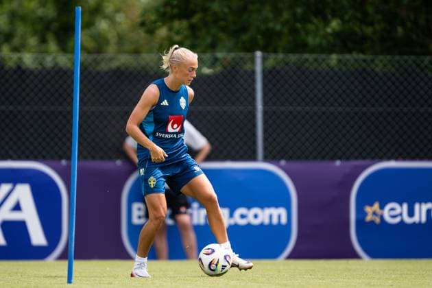 250706 Hanna Bennison of the Swedish women s national football team at a training session during the UEFA Women s Euro 2025 Championship on July 6, 2025 in Cham. Photo: Mathias Bergeld BILDBYRAN kod MB MB1174 fotboll football soccer fotball fotbolls-em europamästerskap em uefa womens euro uefa womens european football championship womens euro 2025 dam kvinner women träning practice training sverige sweden 5 bbeng Copyright: MATHIASxBERGELD BB250706MB016