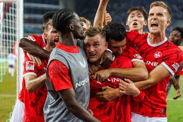 Marlon Ritter (1.FC Kaiserslautern) bejubelt den Treffer zum 1:0 mit Richmond Tachie (1.FC Kaiserslautern), Mahir Emreli (1.FC Kaiserslautern), Fabian Kunze (1.FC Kaiserslautern), 1. FC Kaiserslautern vs FC Schalke 05, Fussball, 2. Bundesliga, 2. Spieltag, Saison 2025 2026, 09.08.2025 1. FC Kaiserslautern vs FC Schalke 05, Fussball, 2. Bundesliga, 2. Spieltag, Saison 2025 2026, 09.08.2025 Copyright: xEibner-Pressefoto AlexanderxNeisx EP_ANS