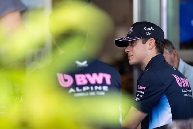 F1 - SINGAPORE GRAND PRIX 2025 COLAPINTO Franco (arg), Alpine F1 Team A525, portrait during the 2025 Formula 1 Singapore Grand Prix, 18th round of the 2025 FIA Formula One World Championship, WM, Weltmeisterschaft from October 3 to 5, 2025 on the Marina Bay Street Circuit, in Singapore - SingaporeSingapore Copyright: xDPPIx