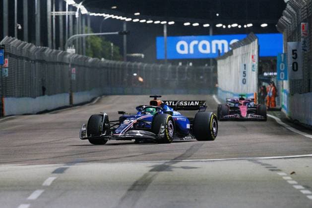 October 3, 2025, Singapore, Singapore: Alexander Albon of Thailand drives the (23) Williams Racing FW47 Mercedes during the practice session two ahead of the F1 Grand Prix of Singapore at the Marina Bay Street Circuit. Singapore Singapore - ZUMAs197 20251003_aaa_s197_206 Copyright: xGeorgexHitchensx