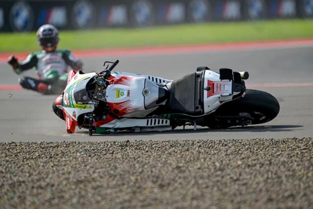 MOTO - MOTO GP - GRAND PRIX OF INDONESIA 2026 05 ZARCO Johann (fra), LCR Honda Castrol, Honda RC213V, action, accident, crash during the 2025 MotoGP Pertamina Grand Prix of Indonesia on the Mandalika circuit from October 3 to 5, At West Nusa Tenggara, Indonesia - West Nusa TenggaraIndonesia Copyright: xGIGIxSOLDANOx
