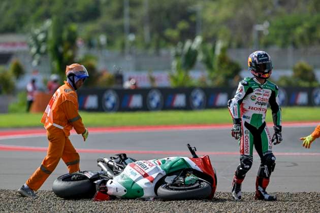 MOTO - MOTO GP - GRAND PRIX OF INDONESIA 2026 05 ZARCO Johann (fra), LCR Honda Castrol, Honda RC213V, action, accident, crash during the 2025 MotoGP Pertamina Grand Prix of Indonesia on the Mandalika circuit from October 3 to 5, At West Nusa Tenggara, Indonesia - West Nusa TenggaraIndonesia Copyright: xGIGIxSOLDANOx