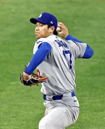 Baseball: Division Series between Dodgers and Phillies Los Angeles Dodgers two-way player Shohei Ohtani starts in Game 1 of the Division Series against the Philadelphia Phillies at Citizens Bank Park in Philadelphia on Oct. 4, 2025. A14AA0004911448P