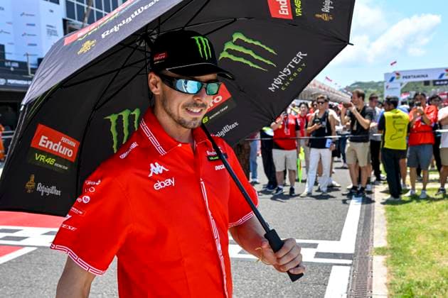 MOTO - MOTO GP - GRAND PRIX OF INDONESIA 2026 DI GIANNANTONIO Fabio, Pertamina Enduro VR46 Racing Team, Ducati Desmosedici GP25, portrait during the 2025 MotoGP Pertamina Grand Prix of Indonesia on the Mandalika circuit from October 3 to 5, At West Nusa Tenggara, Indonesia - West Nusa TenggaraIndonesia Copyright: xGIGIxSOLDANOx