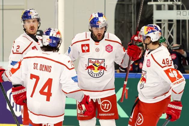 Ice hockey, Eishockey - CHL, EC RBS vs Berlin SALZBURG,AUSTRIA,15.OCT.25 - ICE HOCKEY - CHL, Champions Hockey League, group stage, EC Red Bull Salzburg vs Eisbaeren Berlin. Image shows the rejoicing of Tyler Lewington and Connor Corcoran (EC RBS). GEPAxpictures xMathiasxMandl