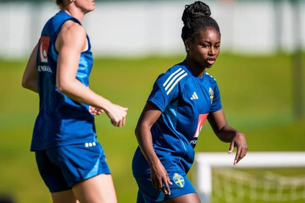 251022 Monica Jusu Bah of the Swedish women s national football team on October 22, 2025 in Benahavis. Photo: Ludvig Thunman BILDBYRAN kod LT LT0733 fotboll football soccer fotball träning practice training sverige sweden dam bbeng Copyright: LUDVIGxTHUNMAN BB251022LT030