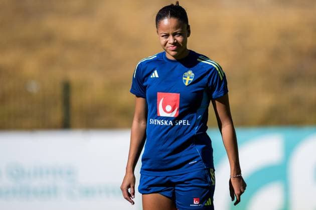 251022 Felicia Schröder of the Swedish women s national football team at a training session on October 22, 2025 in Benahavis. Photo: Ludvig Thunman BILDBYRAN kod LT LT0733 fotboll football soccer fotball träning practice training sverige sweden dam bbeng Copyright: LUDVIGxTHUNMAN BB251022LT065