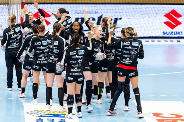 25.10.2025, GER, Handball, Frauen, Saison 2025 2026, Alsco 1.Bl, 6.Spieltag, Thueringer HC - VfL Oldenburg WarmUp Thueringer HC, mit im Bild Johanna Reichert (Thueringer HC,29) 99947 Bad Langensalza Salza Halle Sporthalle Mehrz Thüringen Deutschland