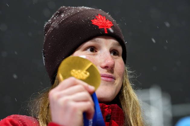 February 16, 2026, Livigno, Italy: Canada s Megan Oldham shows off her gold medal following the women s free ski big air final at the Milano Cortina 2026 Winter Olympic Games, Olympische Spiele, Olympia, OS in Livigno, Italy, Monday, Feb. 16, 2026. Canada News - February 16, 2026 - ZUMAc35_ 20260216_zaf_c35_261 Copyright: xSeanxKilpatrickx