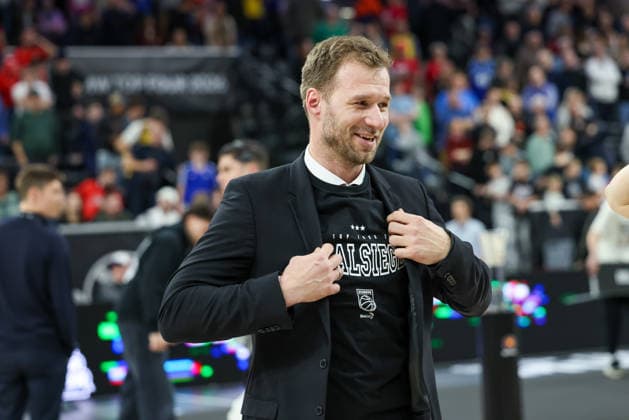 Anton Gavel (BMA365 Bamberg Baskets, Cheftrainer), Freude, Emotionen, GER, BMA365 Bamberg Baskets vs. Alba Berlin, Basketball, BBL Pokal, BMW TOP FOUR, Finale, Saison 2025 2026, 22.02.2026, GER, BMA365 Bamberg Baskets vs. Alba Berlin, Basketball, BBL Pokal, BMW TOP FOUR, Finale, Saison 2025 2026, 22.02.2026 Muenchen Copyright: xEibner-Pressefoto JennixMaulx EP_JML