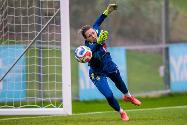 260225 Goalkeeper Jennifer Falk of the Swedish women s national football at a training session on February 25, 2026 in Albufeira. Photo: Ludvig Thunman BILDBYRAN kod LT LT0773 fotboll football soccer fotball träning practice training sverige sweden dam bbeng Copyright: LUDVIGxTHUNMAN BB260225LT001