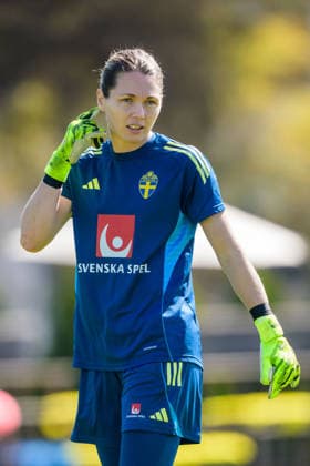 260226 Goalkeeper Jennifer Falk of the Swedish women s national football team at a training session on February 26, 2026 in Albuferia. Photo: Ludvig Thunman BILDBYRAN kod LT LT0774 fotboll football soccer fotball träning practice training sverige sweden dam bbeng Copyright: LUDVIGxTHUNMAN BB260226LT040