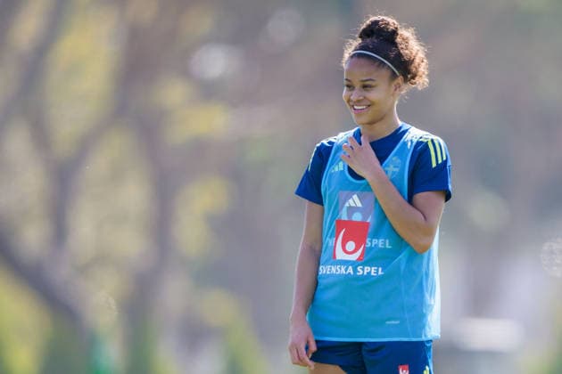 260226 Felicia Schröder of the Swedish women s national football team at a training session on February 26, 2026 in Albuferia. Photo: Ludvig Thunman BILDBYRAN kod LT LT0774 fotboll football soccer fotball träning practice training sverige sweden dam bbeng Copyright: LUDVIGxTHUNMAN BB260226LT050