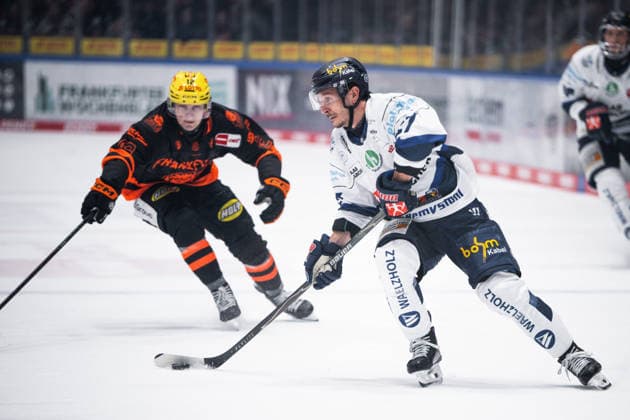 Noah Dunham (Loewen Frankfurt, 12) GER, Loewen Frankfurt vs. Iserlohn Roosters, Eishockey, Penny DEL, 49. Spieltag, Saison 2025 2026, 06.03.2026 Eibner-Pressefoto Attila Ziga GER, Loewen Frankfurt vs. Iserlohn Roosters, Eishockey, Penny DEL, 49. Spieltag, Saison 2025 2026, 06.03.2026 Frankfurt Copyright: xEibner-Pressefotox EP_AZA