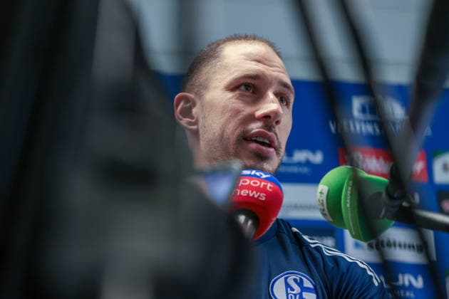 11.03.2026; Fussball; Training des FC Schalke 04. Medienrunde mit Nikola Katic (FC Schalke 04). Gelsenkirchen Trainingsgelände FC Schalke 04 NRW Deutschland xRHR-FOTO YYx Copyright: RHR-FOTOx RHR-FOTO YY
