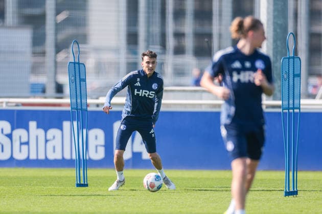 19.03.2026, Fussball, Training des FC Schalke 04. Dejan Ljubicic (FC Schalke 04). Gelsenkirchen Trainingsgelände FC Schalke 04 NRW Deutschland xRHR-FOTO YYx Copyright: RHR-FOTOx RHR-FOTO YY