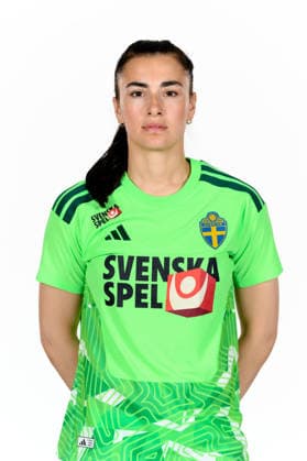 260409 Goalkeeper Zecira Musovic of the Swedish women s national football team poses for a portrait on April 9, 2026 in Gothenburg. Photo: Carl Sandin BILDBYRAN kod CS CS0925 fotboll football soccer fotball porträtt portraits sverige sweden dam bbeng Copyright: CARLxSANDIN BB260409CS002