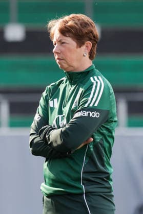 17.04.2026, xgrfx, Fussball DFB-Medientermine, Deutsche Frauennationalmannschaft Training v.l. Maren Meinert (Deutsche Frauennationalmannschaft) (DFL DFB REGULATIONS PROHIBIT ANY USE OF PHOTOGRAPHS as IMAGE SEQUENCES and or QUASI-VIDEO) Ried