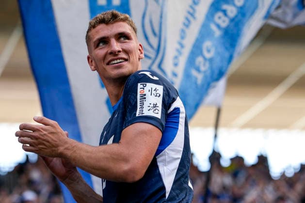 Grischa Prömel (Hoffenheim, 6), Spieler der TSG 1899 Hoffenheim, Jubel nach dem Schlusspfiff, Freude über den Sieg, Sieger, Gewinner, jubelt, jubeln, fröhlich, positiv, freut sich, freuen, optimistisch, Highlight, Einzelbild, Einzelfoto, Aktion, Action, 09.05.2026, Sinsheim (Deutschland), Fussball, Bundesliga, TSG 1899 Hoffenheim - SV Werder Bremen, DFB DFL REGULATIONS PROHIBIT ANY USE OF PHOTOGRAPHS AS IMAGE SEQUENCES AND OR QUASI-VIDEO.