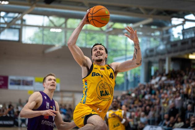 Gian Bahattin Aydinoglu (Bozic Estriche Knights Kirchheim, 04) GER, Bozic Estriche Knights Kirchheim vs. BG Goettingen, BARMER 2. Basketball Bundesliga, Playoffs Spiel 4, Saison 2025 2026, 14.05.2026 GER, Bozic Estriche Knights Kirchheim vs. BG Goettingen, BARMER 2. Basketball Bundesliga, Playoffs Spiel 4, Saison 2025 2026, 14.05.2026 Goeppingen Copyright: xEibner-Pressefoto NinaxSanderx EP_NSR