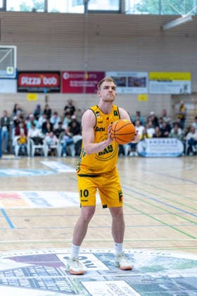 Lukas Werner Zerner (Bozic Estriche Knights Kirchheim, 10) GER, Bozic Estriche Knights Kirchheim vs. BG Goettingen, BARMER 2. Basketball Bundesliga, Playoffs Spiel 4, Saison 2025 2026, 14.05.2026 GER, Bozic Estriche Knights Kirchheim vs. BG Goettingen, BARMER 2. Basketball Bundesliga, Playoffs Spiel 4, Saison 2025 2026, 14.05.2026 Goeppingen Copyright: xEibner-Pressefoto NinaxSanderx EP_NSR