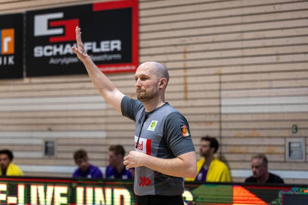 Nicolai Bohn (Referee) GER, Bozic Estriche Knights Kirchheim vs. BG Goettingen, BARMER 2. Basketball Bundesliga, Playoffs Spiel 4, Saison 2025 2026, 14.05.2026 GER, Bozic Estriche Knights Kirchheim vs. BG Goettingen, BARMER 2. Basketball Bundesliga, Playoffs Spiel 4, Saison 2025 2026, 14.05.2026 Goeppingen Copyright: xEibner-Pressefoto NinaxSanderx EP_NSR