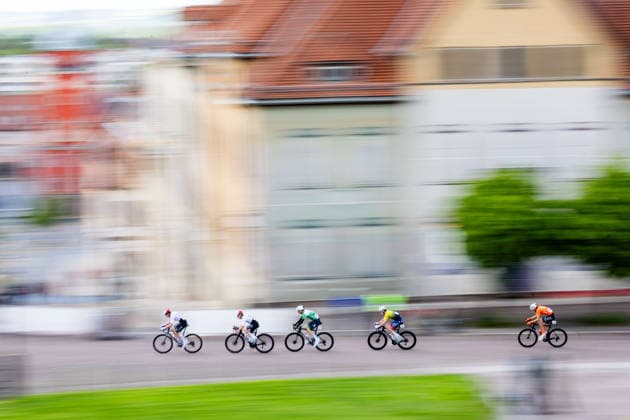 15.05.2026, GER, Rennrad, Maenner Frauen Junioren, Saison 2025, 26.TMP Jugentour Kleine Friedensfahrt, 1.Etappe Rundstreckenrennen Residenzstadt Gotha An 3 Wettkampftagen vom 15.05-17.05.2026 gingen knapp 350 Athleten aus 7 Ländern in den Kategorien Jedermann, Anfaenger, U15m, U17w und U17m bei der 25. Auflage der TMP Jugentour Kleine Friedensfahrt 2025 an den Start. Neben dem Einzelzeitfahren sind 3 weitere Etappen im Gothaer Landkreis zu absolvieren, organisiert vom RSC Waltershausen-Gotha e.V.. Etappe 1 erfolgte als Rundstrecke in Gotha wobei die U15m 16,8km, die U17w 25,2km und die U17m 31,5km absolvieren mussten 99867 Gotha Schloss Friedenstein Historisc Thüringen Deutschland