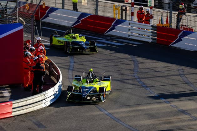 Felipe Drugovich (Andretti Formula E, 28) und Jake Dennis (Andretti Formula E, 27) erstes freies Training Free Practice 1, ABB FIA Formula E World Championship, WM, Weltmeisterschaft Monaco e-Prix 2026, Monte Carlo, Saison 12 2025 26, Runde 9, 16.05.2026, ABB FIA Formula E World Championship, Monaco e-Prix 2026, Monte Carlo, Saison 12 2025 26, Runde 9, 16.05.2026 Monte Carlo Copyright: xEibner-Pressefoto LauraxRoemerx EP_LRR