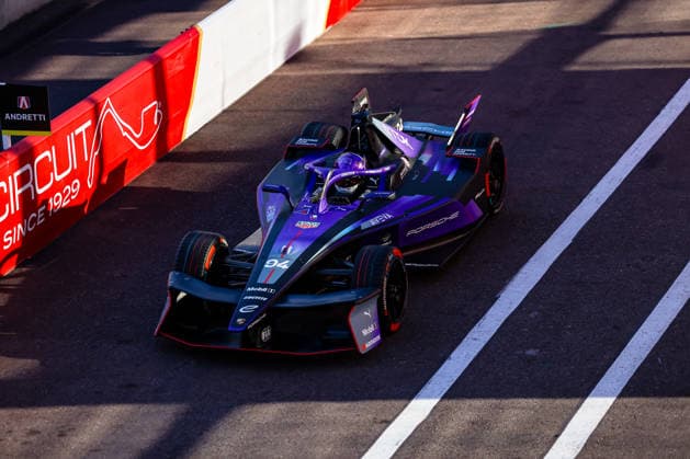 Pascal Wehrlein (Porsche Formula E Team, 94) erstes freies Training Free Practice 1, Boxengasse, ABB FIA Formula E World Championship, WM, Weltmeisterschaft Monaco e-Prix 2026, Monte Carlo, Saison 12 2025 26, Runde 9, 16.05.2026, ABB FIA Formula E World Championship, Monaco e-Prix 2026, Monte Carlo, Saison 12 2025 26, Runde 9, 16.05.2026 Monte Carlo Copyright: xEibner-Pressefoto LauraxRoemerx EP_LRR