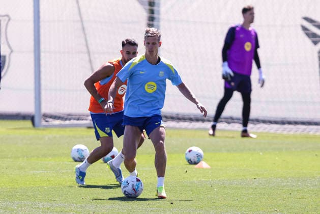 May 16, 2026, Sant Joan Despi, Barcelona, SPAIN: Dani Olmo during the training day of FC Barcelona, Barca ahead the Spanish League, Laliga EA Sports, football match against Real Betis at Ciudad Esportiva Joan Gamper on May 16, 2026 in Sant Joan Despi, Barcelona, Spain. FC Barcelona Training And press conference, PK, Pressekonferenz - LaLiga EA Sports - ZUMAa181 20260516_zaa_a181_114 Copyright: xJavierxBorregox