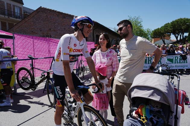 Italy™s Giulio Pellizzari of Red Bull - Bora - Hansgrohe White jersey during Stage 9 of the Giro d™Italia from Cervia to Corno alle Scale, Italy, Sunday May 17, 2026. Copyright: xGianxMattiaxD Albertox xLaPressex