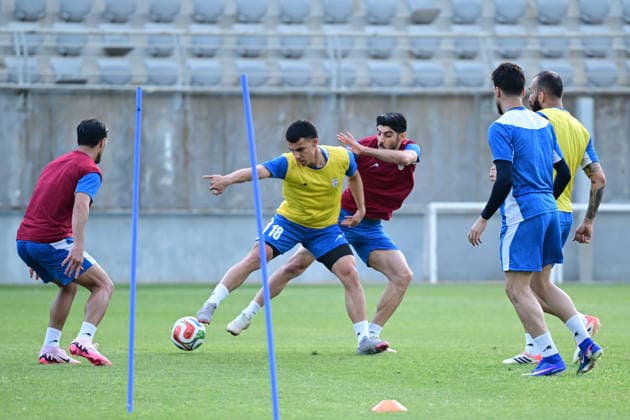 Iranian national football team s training ANTALYA, TURKIYE - MAY 20: Iran s national football team continues its training camp ahead of the 2026 FIFA World Cup, WM, Weltmeisterschaft, Fussball which will be held in the United States, Canada and Mexico, in Antalya, Turkiye on May 20, 2026. The team held an evening training session at the Titanic Sports Complex under head coach Amir Ghalenoei. In the mostly media-open session, players carried out warm-up exercises followed by coordination, agility, and small-sided passing drills. Orhan Cicek Anadolu Antalya Turkey. Editorial use only. Please get in touch for any other usage. Copyright: x2026xAnadoluxOrhanxCicekx