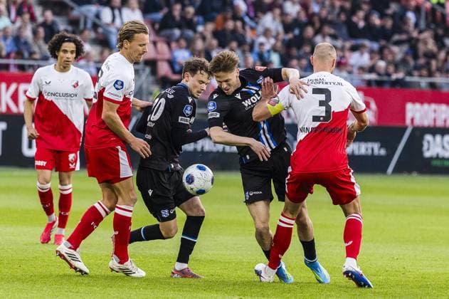 UTRECHT , 21-05-2026 , Stadion Galgenwaard , season 2025 2026 , play-offs for European football , Dutch football Eredivisie , match between Utrecht - Heerenveen , picture shows Utrecht player Yoann Cathline , Heerenveen player Jacob Trenskow , Utrecht player Mike van der Hoorn , Heerenveen player Ringo Meerveld Utrecht - Heerenveen (play off) x203867708x Copyright: