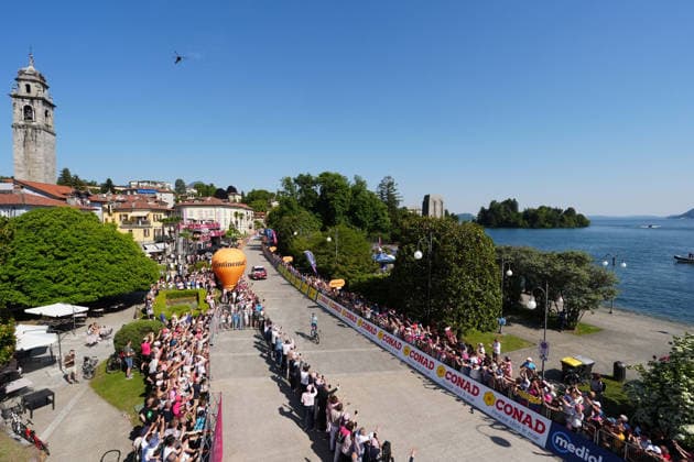 Italy™s Alberto Bettiol of XDS Astana Team winner of the stage on the finish line during Stage 13 of the Giro d™Italia, from Alessandria to Verbania, Italy, Friday May 22, 2026. Copyright: xMassimoxPaolonex xLaPressex