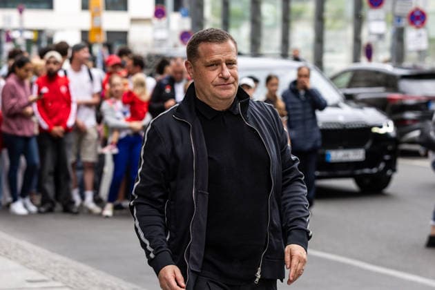 GER, DFB-Pokalfinale, Training und Pressekonferenz, FC Bayern München - VfB Stuttgart. 22.05.2026, Olympiastadion, Olympiastadion, GER, DFB-Pokalfinale, Training und Pressekonferenz, FC Bayern München - VfB Stuttgart. Max Eberl, Sportvorstand FC Bayern München bei der Ankunft im Hotel Â