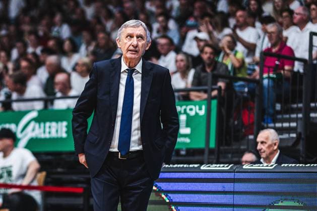 Svetislav Pesic (Headcoach FC Bayern Muenchen Basketball) an der Seitenlinie, Vet Concept Gladiators Trier vs FC Bayern Muenchen Basketball, Basketball, easyCredit BBL, Playoffs, Viertelfinale, Spiel 3, Saison 2025 2026, 23.05.2026 Vet Concept Gladiators Trier vs FC Bayern Muenchen Basketball, Basketball, easyCredit BBL, Playoffs, Viertelfinale, Spiel 3, Saison 2025 2026, 23.05.2026 Copyright: xEibner-Pressefoto AlexanderxNeisx EP_ANS