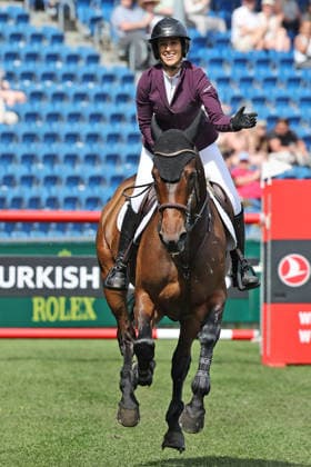 Siegerin, 1. Platz, Emotionen, Janika Sprunger (SUI) mit Pferd Victory Music Z, Preis des Handwerks, Youngster-Tour Finale CSIYH1* - Springprüfung mit Stechen für junge Pferde, Weltfest des Pferdesports, World Equestrian Festival, TSCHIO Aachen 2026, TSCHIO statt CHIO 2026, Aachener Soers, 22. bis 24. Mai 2026, Reitsport, 24.05.2026, Aachen Aachener Soers Deutschland