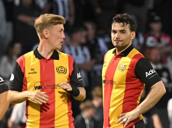Tony Watt of Partick Thistle and Kyle Turner of Partick Thistle react at full time St Mirren v Partick Thistle, William Hill Scottish Premiership Play-Offs Final, Second Leg, Football, SMiSA Stadium, Paisley, Scotland, UK - 25 May 2026Paisley SMiSA Stadium United Kingdom EDITORIAL USE ONLY No use with unauthorised audio, video, data, fixture lists, club league logos or live services. Online in-match use limited to 120 images, no video emulation. No use in betting, games or single club league player publications. Copyright: xMarkxRunnacles Shutterstockx 16889990co