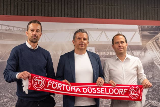 v. links: Bjoern Borgerding (Fortuna Duesseldorf, Aufsichtsratsvorsitzende), Samir Arabi (Fortuna Duesseldorf, Sportvorstand) und Sebastian Fuchs (Fortuna Duesseldorf, stv. Vorsitzender) nach der PK. Pressekonferenz Fortuna Duesseldorf, Vorstellung des neuen Sportvorstandes, 3. Liga, Fussball, Saison 2026 2027, 28.05.2026 Pressekonferenz Fortuna Duesseldorf, 3. Liga, Saison 2025 2026, 29.05.2026 Duesseldorf Copyright: xEibner-Pressefoto ThomasxHaeslerx EP_THR