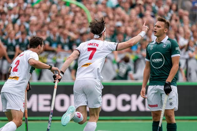 v.li.: Tom Craig (Polo, 2), Torschütze Paul Smith (Polo, 7), Spieler vom Hamburger Polo Club, jubeln über das Tor zum 2:0, Jubel, Torjubel, Torerfolg, celebrate the goal, goal, celebration, jubelt ueber das Tor, Freuen, Freude, freut sich, optimistisch, positiv, Spielszene, Highlight, Action, Aktion, 31.05.2026, Bonn (Deutschland), Hockey, Deutsche Meisterschaft, Finale, Herren, Hamburger Polo Club - HTC Uhlenhorst Mülheim