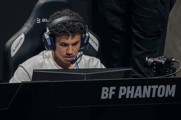 31.05.2026, xkkux, E-Sports, FORTNITE MAJOR 1 SUMMIT, Saison 2025 2026, PSD Bank Dome Düsseldorf: BF Phantom Das erste LAN-Turnier der FNCS-Saison. 50 Duos treten gegeneinander an, um den Preispool sowie die Qualifikation für die Global Championship 2026 zu gewinnen Die Duos verteilen sich wie folgt: 20 EU, 13 NAC, 3 NAW, 5 Brasilien, 3 Asien, 3 Ozeanien und 3 Naher Osten. Die fünf bestplatzierten Teams qualifizieren sich automatisch für die Global Championship 2026. Nordrhein-Westfahlen Deutschland