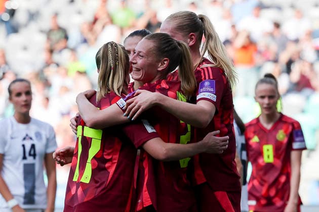 Janina Minge (Germany), Sarai Linder (Germany) und Camilla Kuever (Germany) jubeln, FIFA Women s World Cup 2027 Qualifier, Slovenia v Germany, Stadion Stozice am 09. June 2026 in Ljubljana, Slowenien. (Foto von Marco Steinbrenner DeFodi Images) Janina Minge (Germany), Sarai Linder (Germany) und Camilla Kuever (Germany) cheer, FIFA Women s World Cup 2027 Qualifier, Slovenia v Germany, Stadion Stozice, June 9, 2026 in Ljubljana, Slovenia. (Photo by Marco Steinbrenner DeFodi Images) -