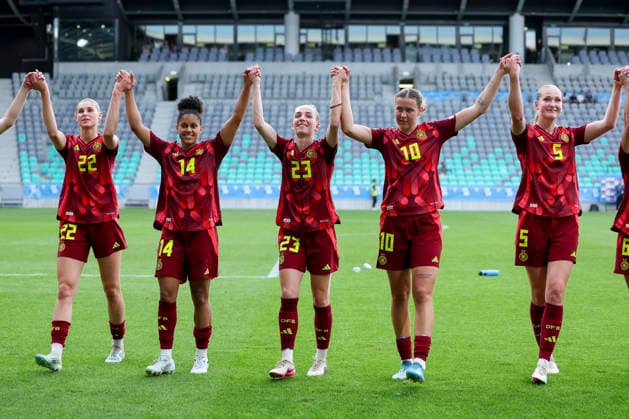 Jule Brand (Germany), Shekiera Martinez (Germany), Sophia Kleinherne (Germany), Larissa Muehlhaus (Germany) und Camilla Kuever (Germany) jubeln, FIFA Women s World Cup 2027 Qualifier, Slovenia v Germany, Stadion Stozice am 09. June 2026 in Ljubljana, Slowenien. (Foto von Marco Steinbrenner DeFodi Images) Jule Brand (Germany), Shekiera Martinez (Germany), Sophia Kleinherne (Germany), Larissa Muehlhaus (Germany) und Camilla Kuever (Germany) cheer, FIFA Women s World Cup 2027 Qualifier, Slovenia v Germany, Stadion Stozice, June 9, 2026 in Ljubljana, Slovenia. (Photo by Marco Steinbrenner DeFodi Images) -