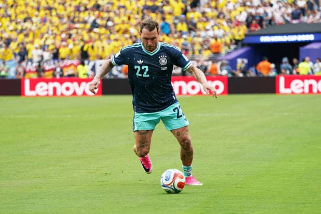 Fussball , Weltmeisterschaft 2026, FIFA WM 2026, Fussball World Cup , Canada USA, Mexico-2026, Ecuador vs Deutschland Ecuador vs Germany Gruppenphase, Gruppen E , 25..06.2026, Metlife Stadium New York-New Jersey David Raum, Deutschland, Germany, GER Aktion Einzelbild, Foto Chai von der Laage FIFA regulations prohibit any use of photographs as image sequences and or quasi-video. EDITORIAL USE ONLY, Ecuador Deutschland