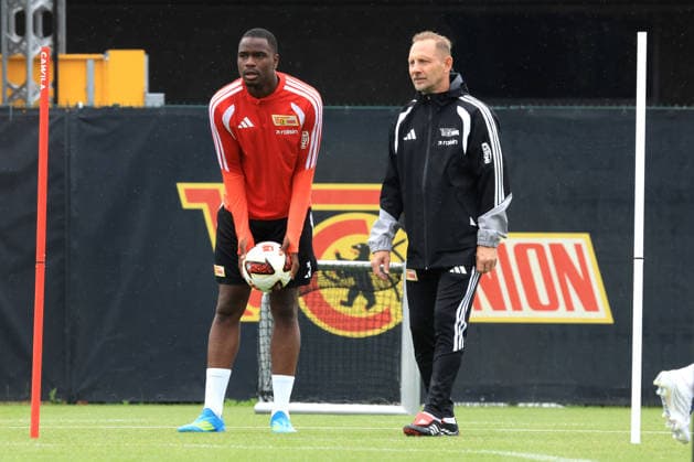 DEU, DFL, 1. FBL, 1.FC Union, Training, 07.07.2026, Stadion Alte Foersterei, Berlin, DEU, DFL, 1. FBL, 1.FC Union, Training, Cheftrainer Mauro Lustrinelli (1.FC Union Berlin), Ilyas Ansah (1.FC Union Berlin 10) DFL - regulations prohibit any use of Photographs as image sequences and or quasi-video
