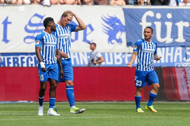08.08.2026, xgox, Fussball - 2.Bundesliga 1.FC Magdeburg - Eintracht Braunschweig emspor, v.l. Moritz Broni Kwarteng (Magdeburg, 10), Luka Hyrylainen (Magdeburg, 38), Baris Atik (Magdeburg, 23) enttaeuscht, schaut enttaeuscht, niedergeschlagen, disappointed (DFL DFB REGULATIONS PROHIBIT ANY USE OF PHOTOGRAPHS as IMAGE SEQUENCES and or QUASI-VIDEO) Magdeburg