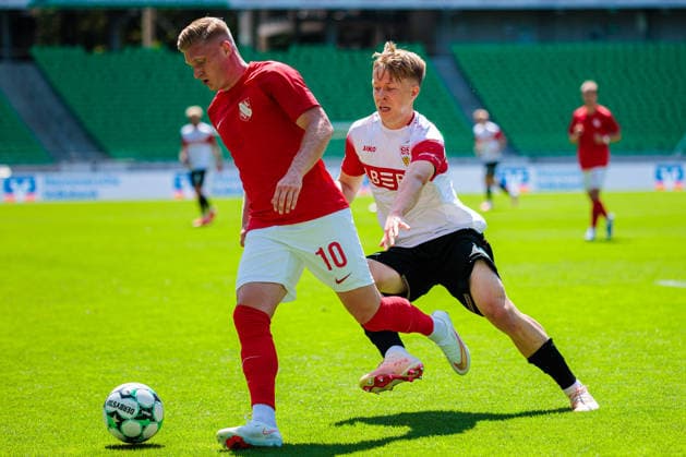 (L-R) Kevin Schumacher (TSV Havelse 1912, 10), Julian Lueers (VfB Stuttgart II, 18) im Zweikampf mit GER, TSV Havelse 1912 vs. VfB Stuttgart II, Fussball, 3. Liga, 1. Spieltag, Spielzeit 2026 2027, 08.08.2026 DFL Regulations prohibit any use of photographers as image sequences and or quasi-video. GER, TSV Havelse 1912 vs. VfB Stuttgart II, Fussball, 3. Liga, 1. Spieltag, Spielzeit 2026 2027, 08.08.2026 Hannover Copyright: xEibner-Pressefoto JanxRollingerx EP_JSK